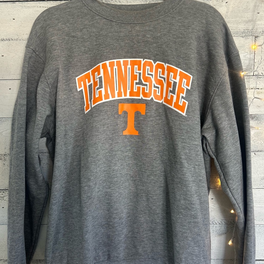 TN crewneck